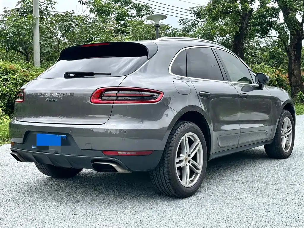 Porsche Macan — миниатюра 4