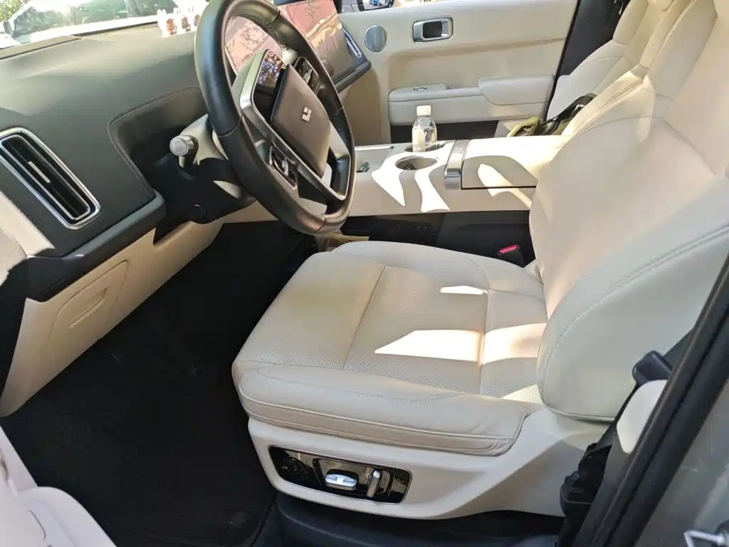 Li Auto Li L9 — миниатюра 16