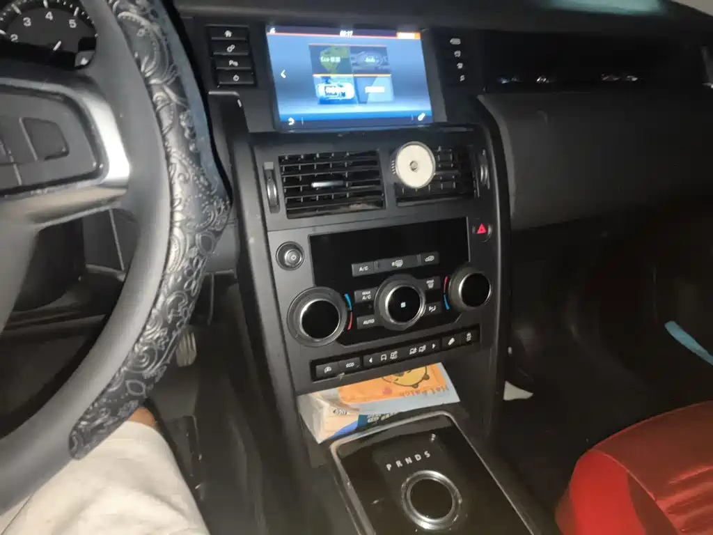 Land Rover Discovery Sport — миниатюра 9