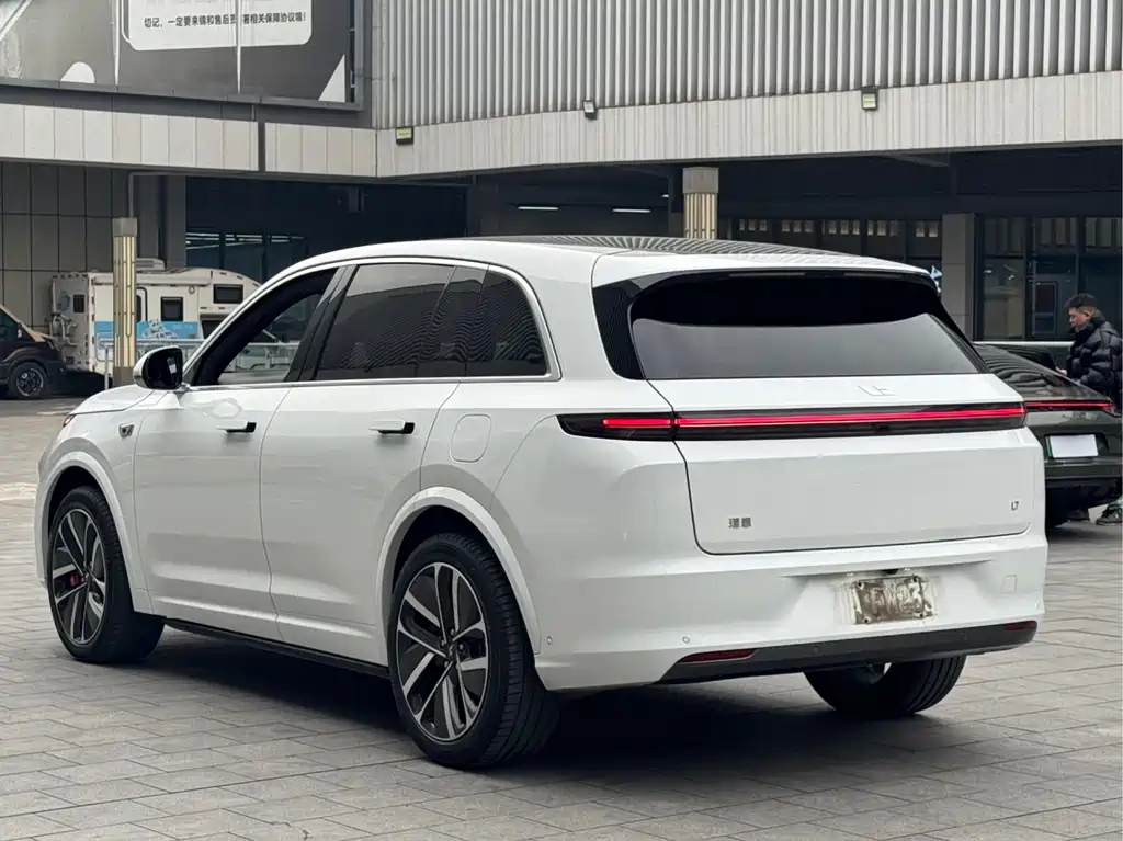 Li Auto IDEAL L7