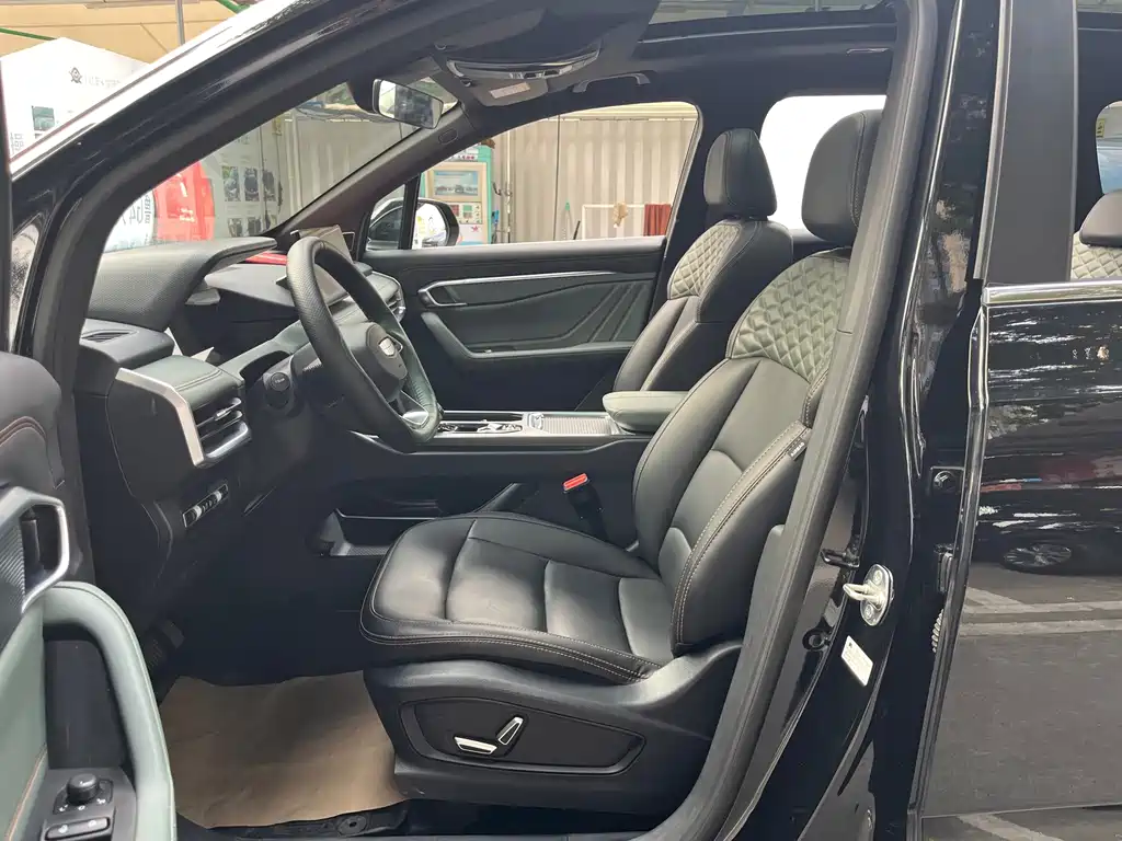 Geely Haoyue L — миниатюра 8