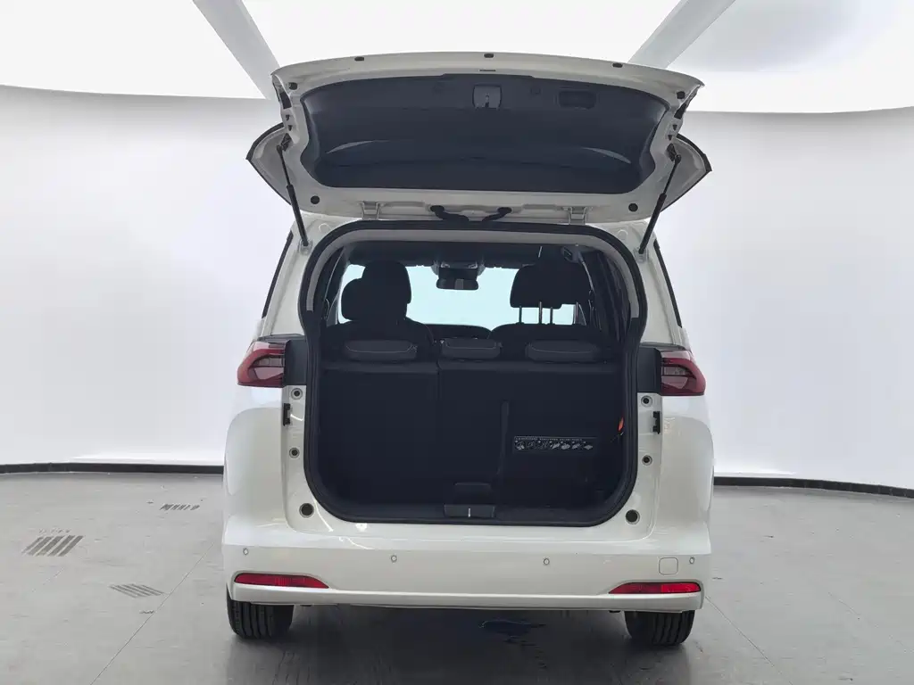 GAC Motor Trumpchi M6 — миниатюра 12