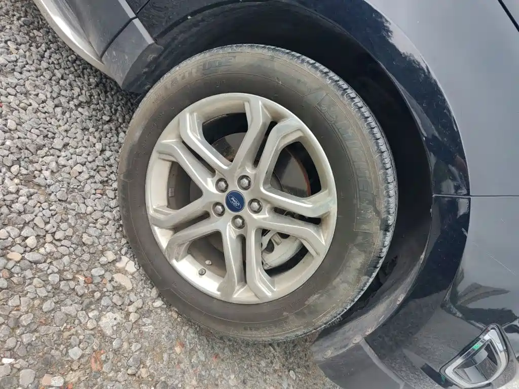 Ford Edge — миниатюра 24