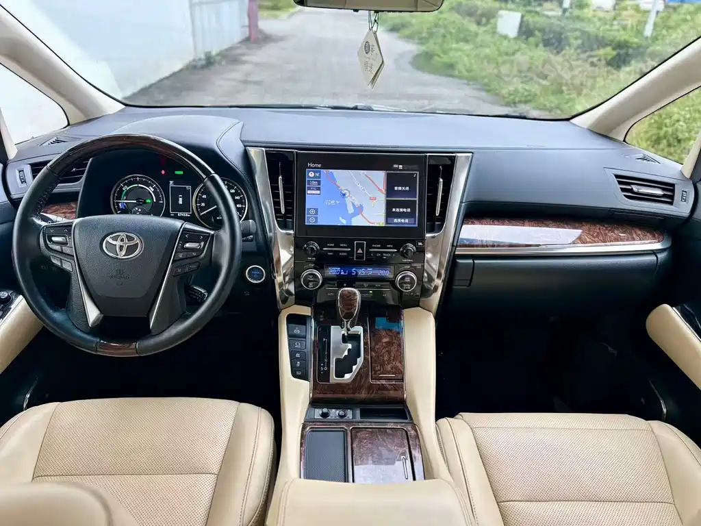 Toyota Alphard 2020 2.5L Luxury