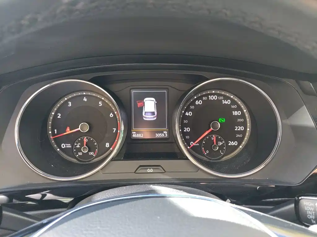 Volkswagen Tiguan L — миниатюра 12