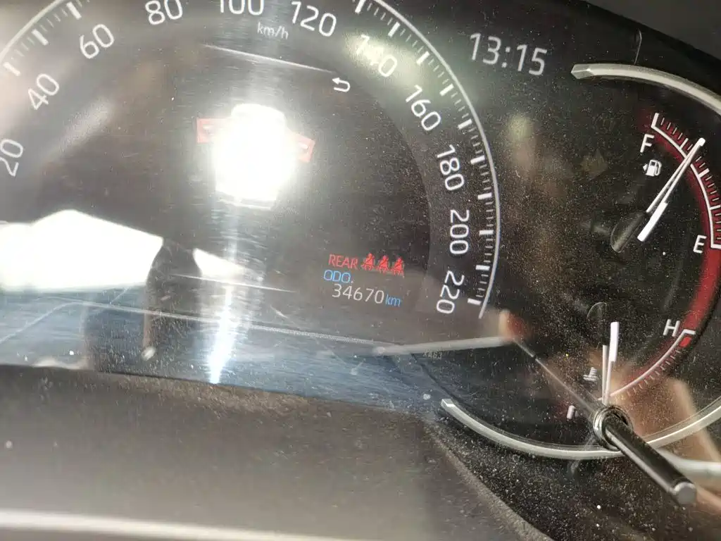 Toyota RAV4 — миниатюра 8