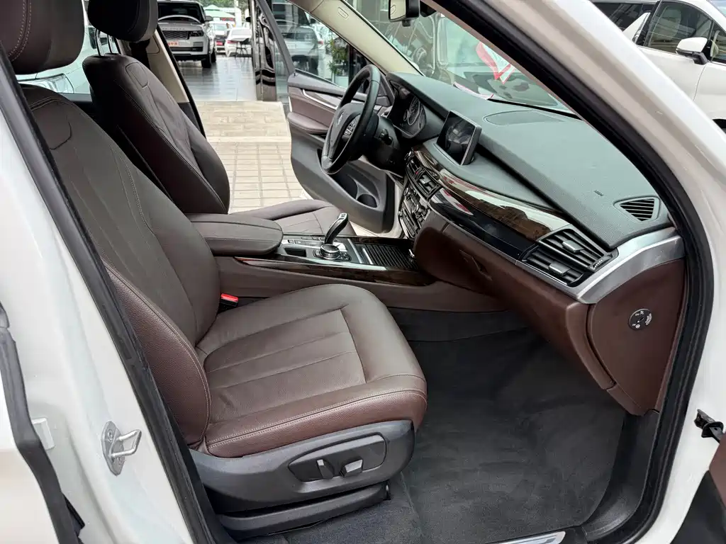 BMW X5 (Import) — миниатюра 15