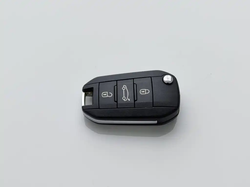 Citroen Elysee — миниатюра 19
