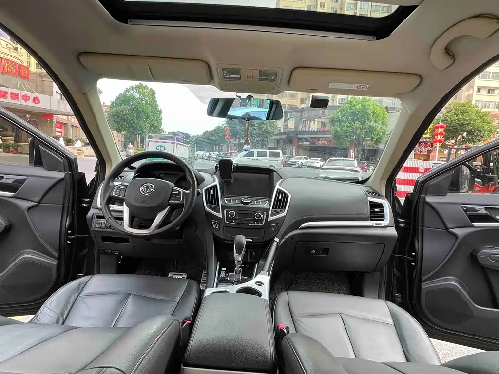 Dongfeng AX7 2015 2.0L AT