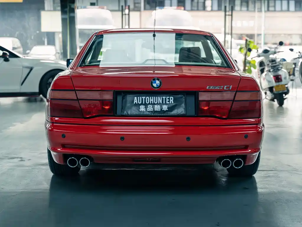 BMW 8 Series — миниатюра 5