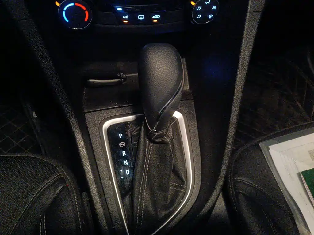 Buick Excelle — миниатюра 10