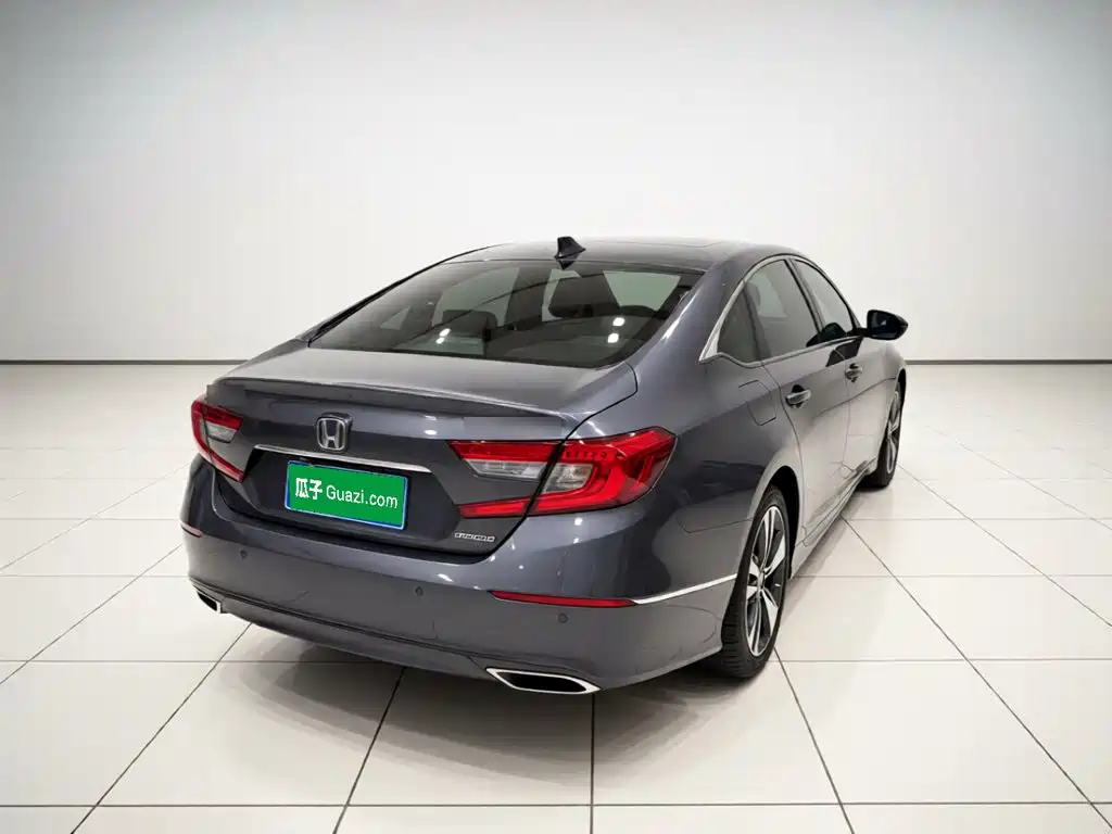 Honda Accord — миниатюра 6