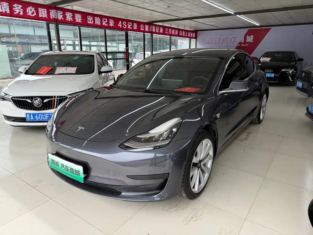 Tesla Model 3 2020