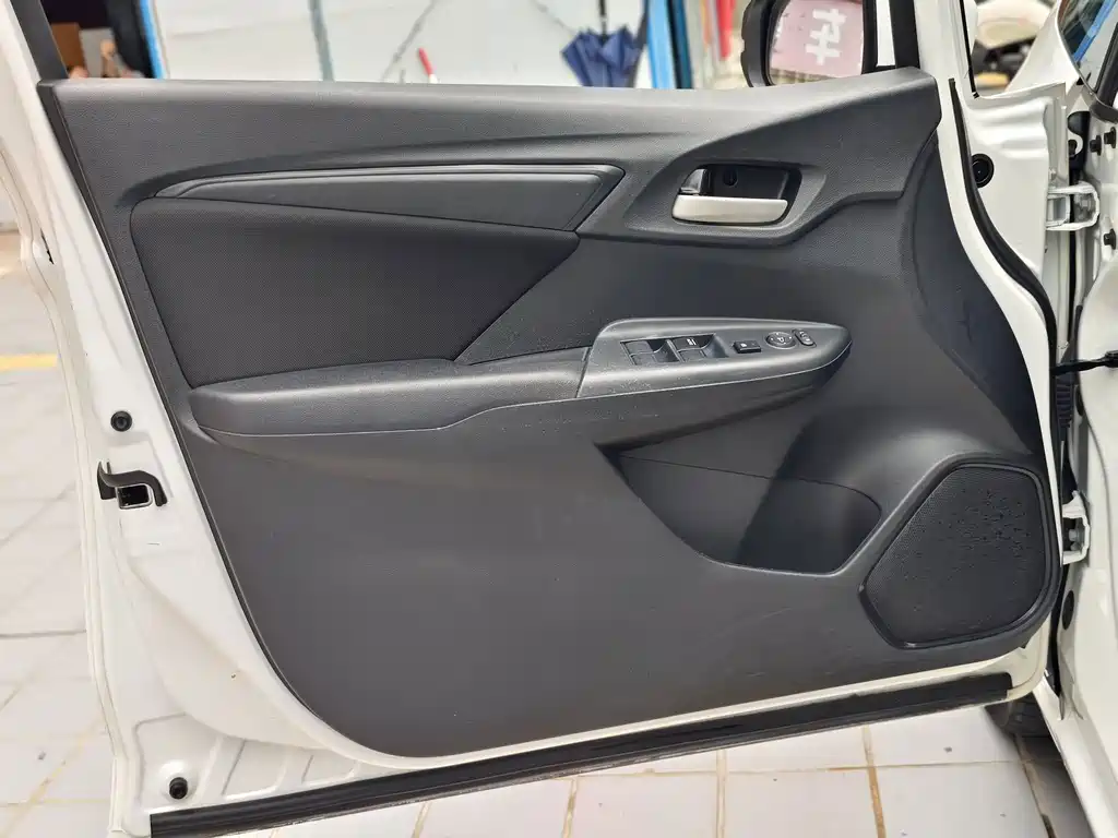 Honda Fit — миниатюра 12