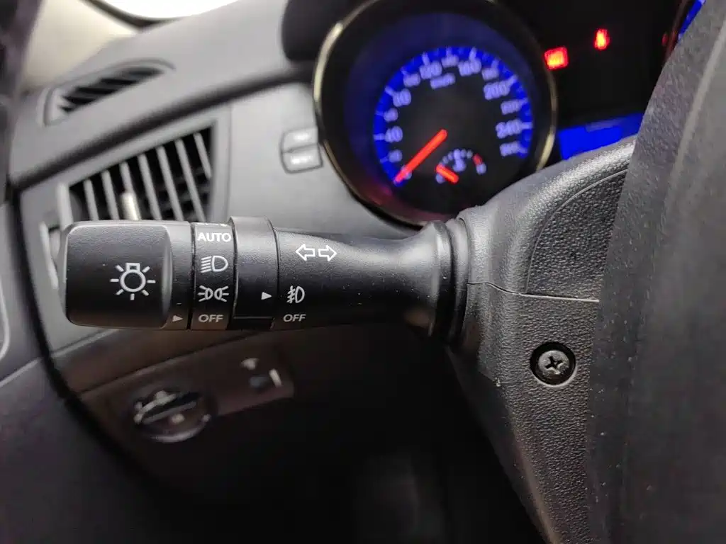 Hyundai Genesis Coupe — миниатюра 21