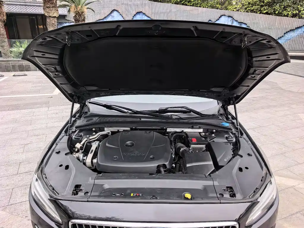Volvo S90 — миниатюра 24