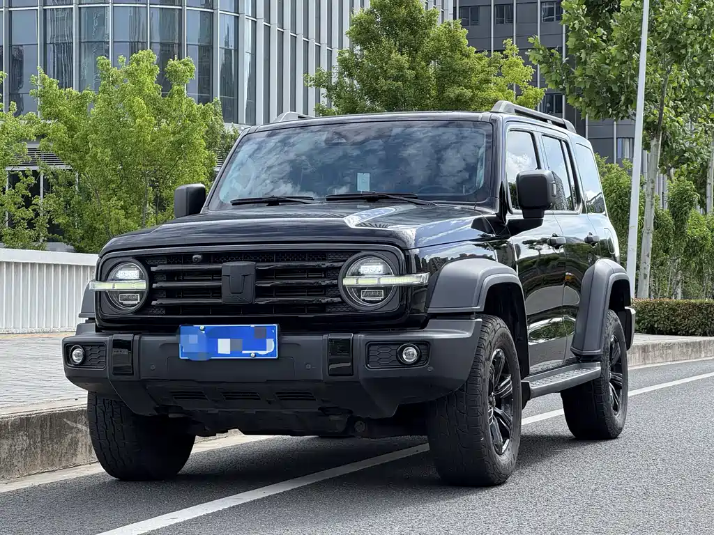 Tank Tank 300 2022