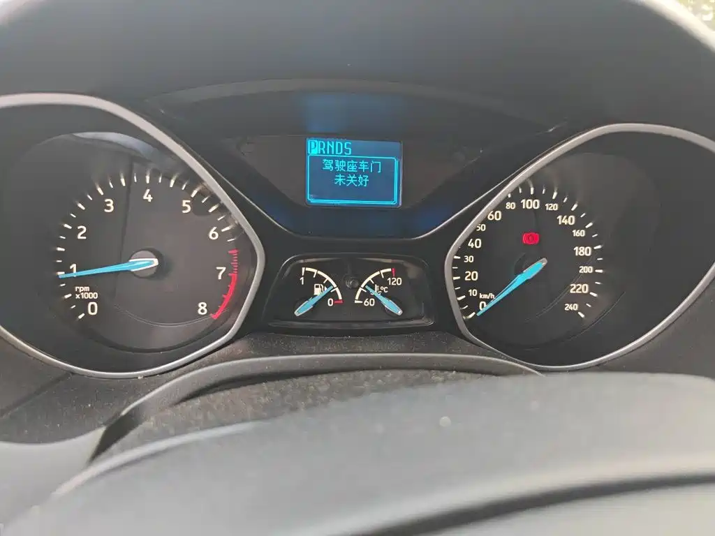 Ford Focus — миниатюра 7