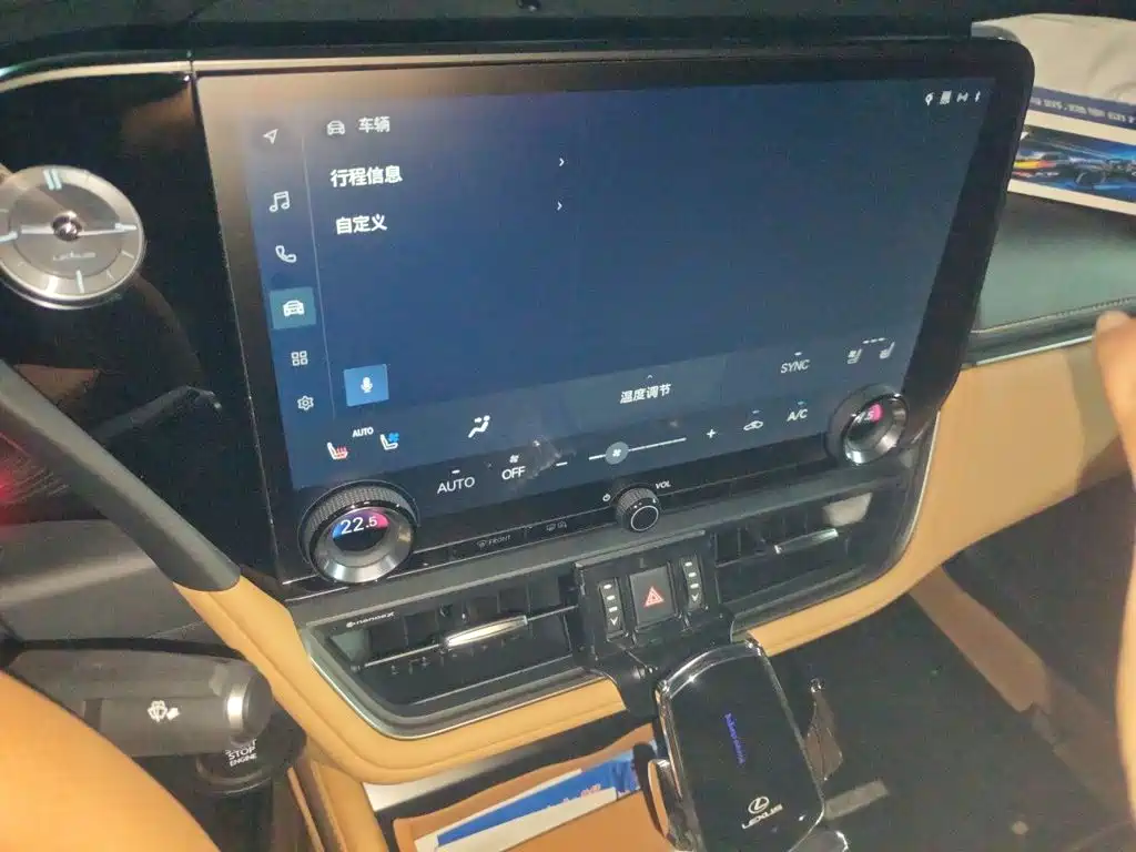 Lexus ES — миниатюра 14