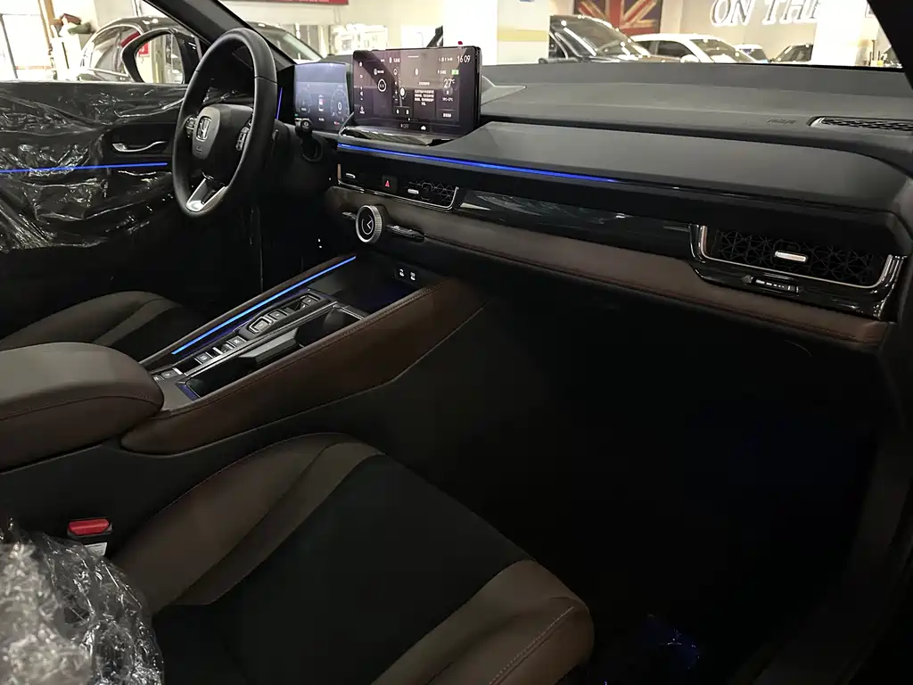Honda Inspire PHEV — миниатюра 15