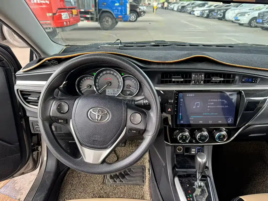 Toyota Corolla — миниатюра 8