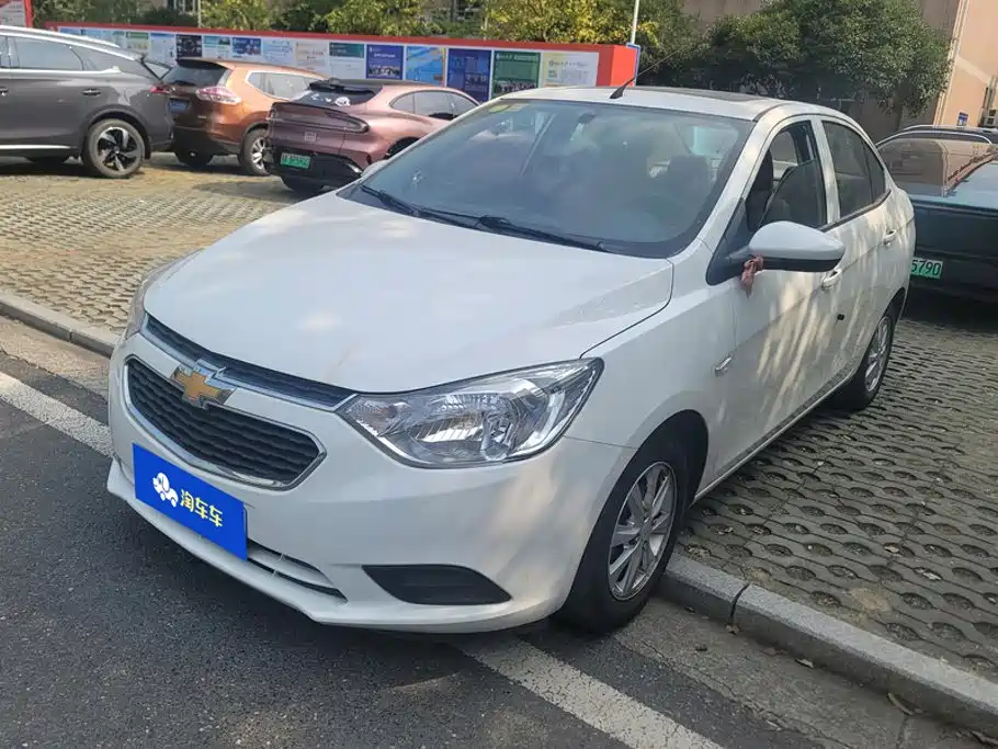 Chevrolet Sail 2015 3 1.5L MT