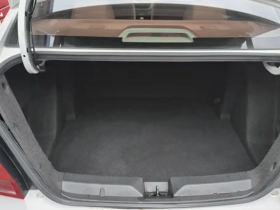 Chevrolet Sail — миниатюра 4
