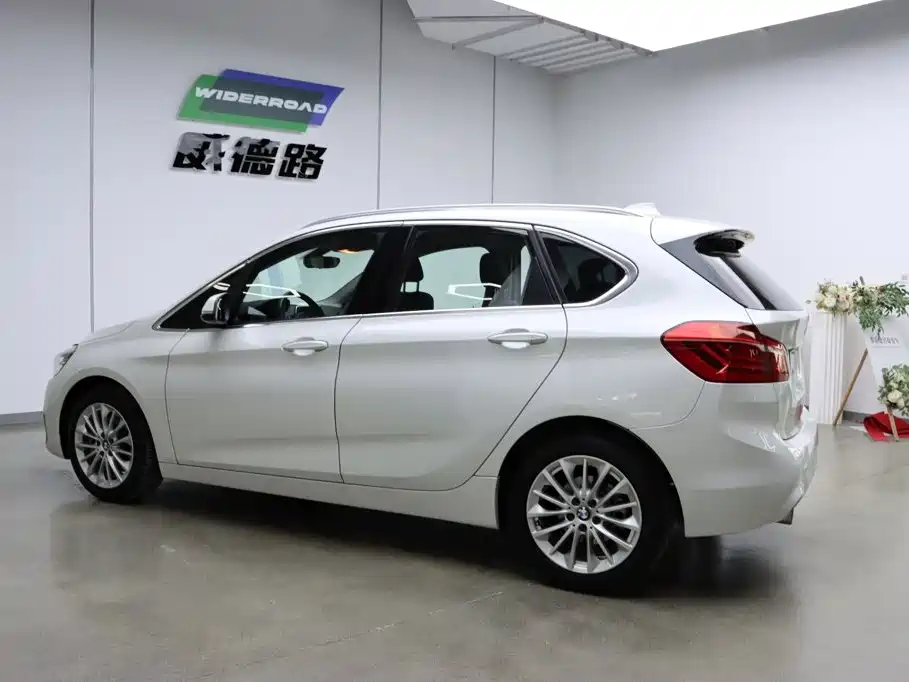 BMW 2 серии 2 2018 218i Lead