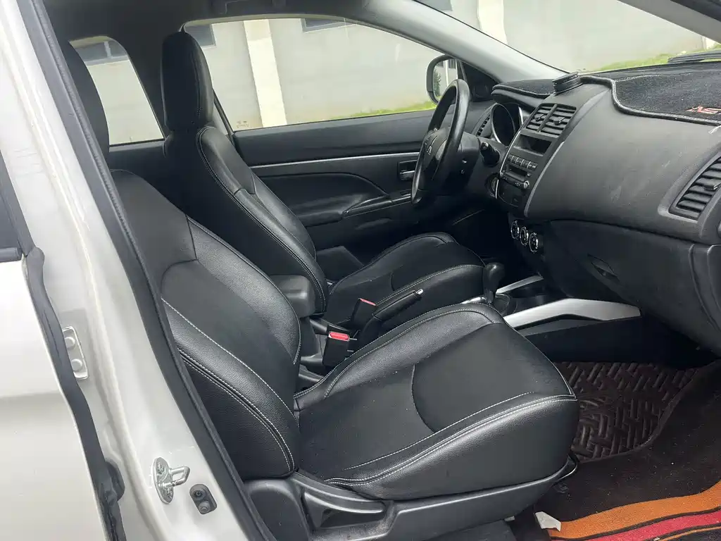 Mitsubishi ASX — миниатюра 9