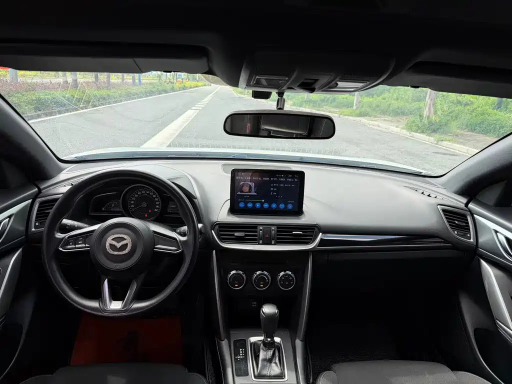 Mazda CX-4 — миниатюра 8