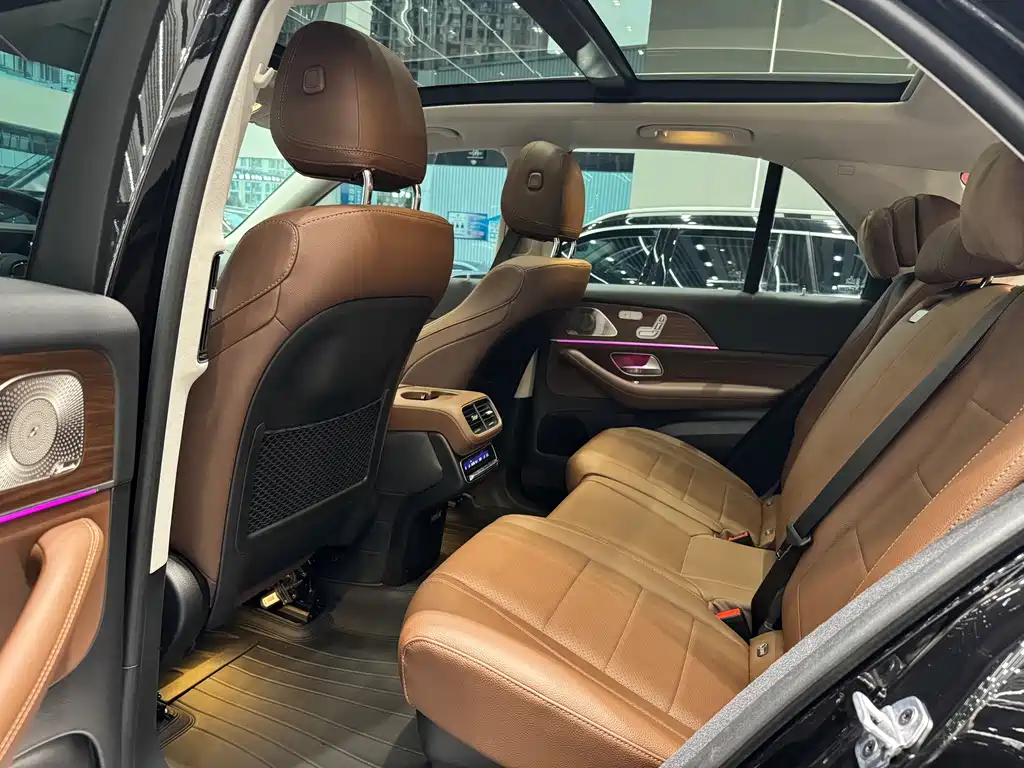 Mercedes-Benz GLE (Import) — миниатюра 14