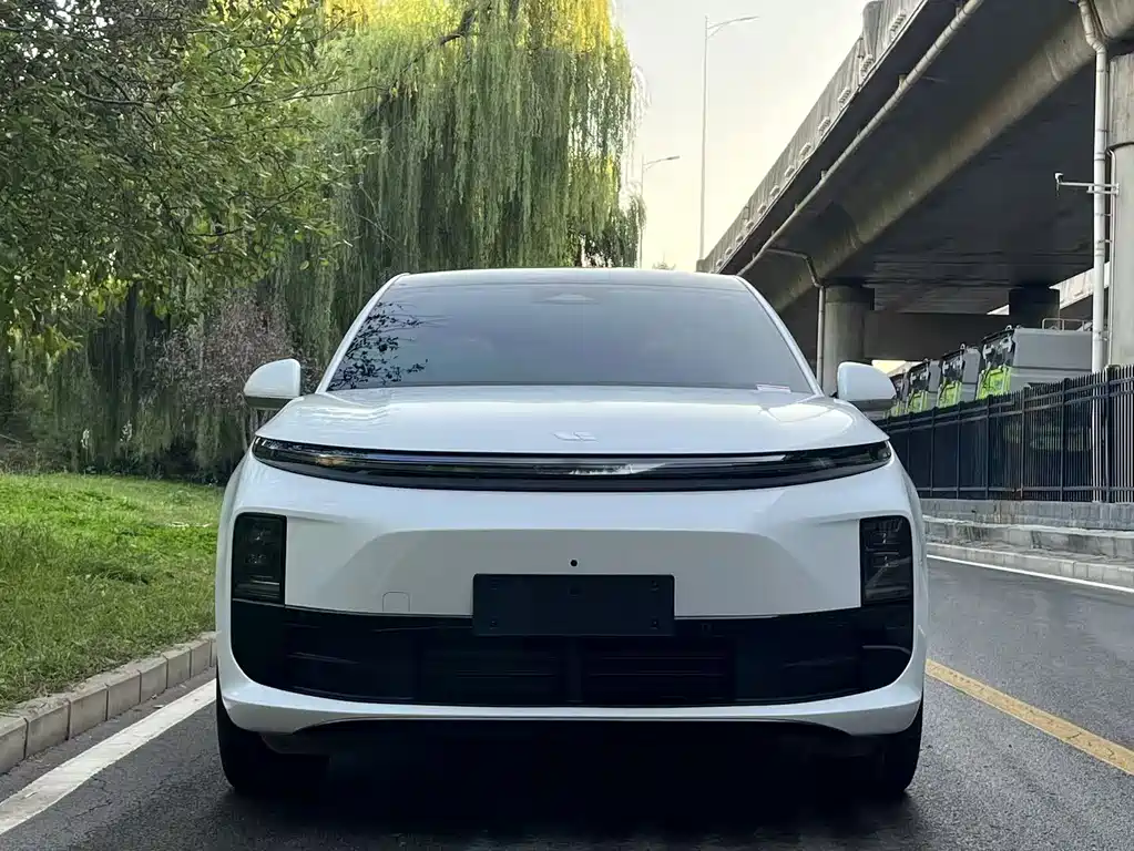 Li Auto Li L6 — миниатюра 2