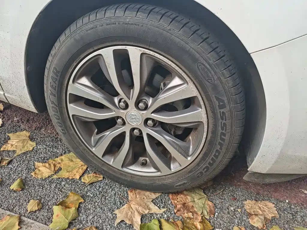 Buick Excelle — миниатюра 24