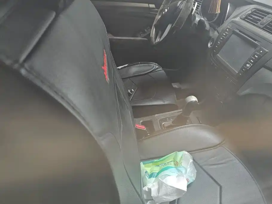 BAIC Senova X65 — миниатюра 8