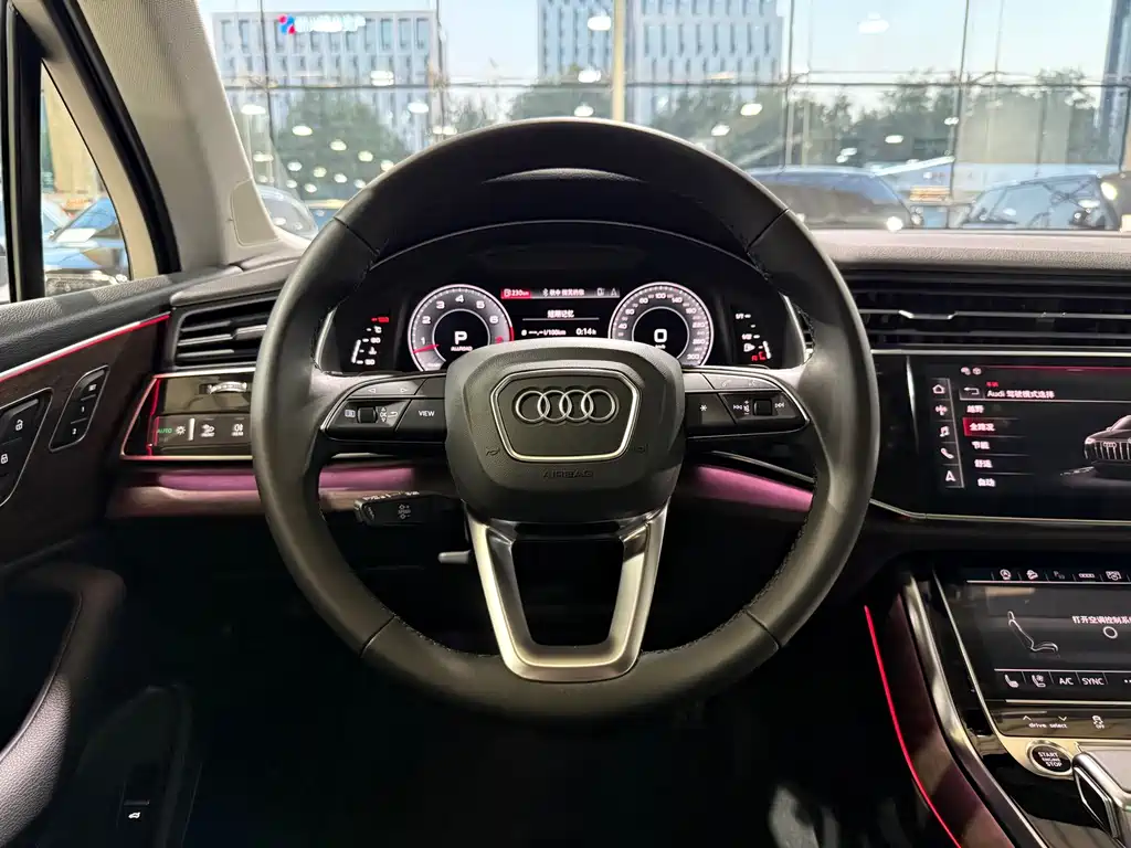 Audi Q7 — миниатюра 13
