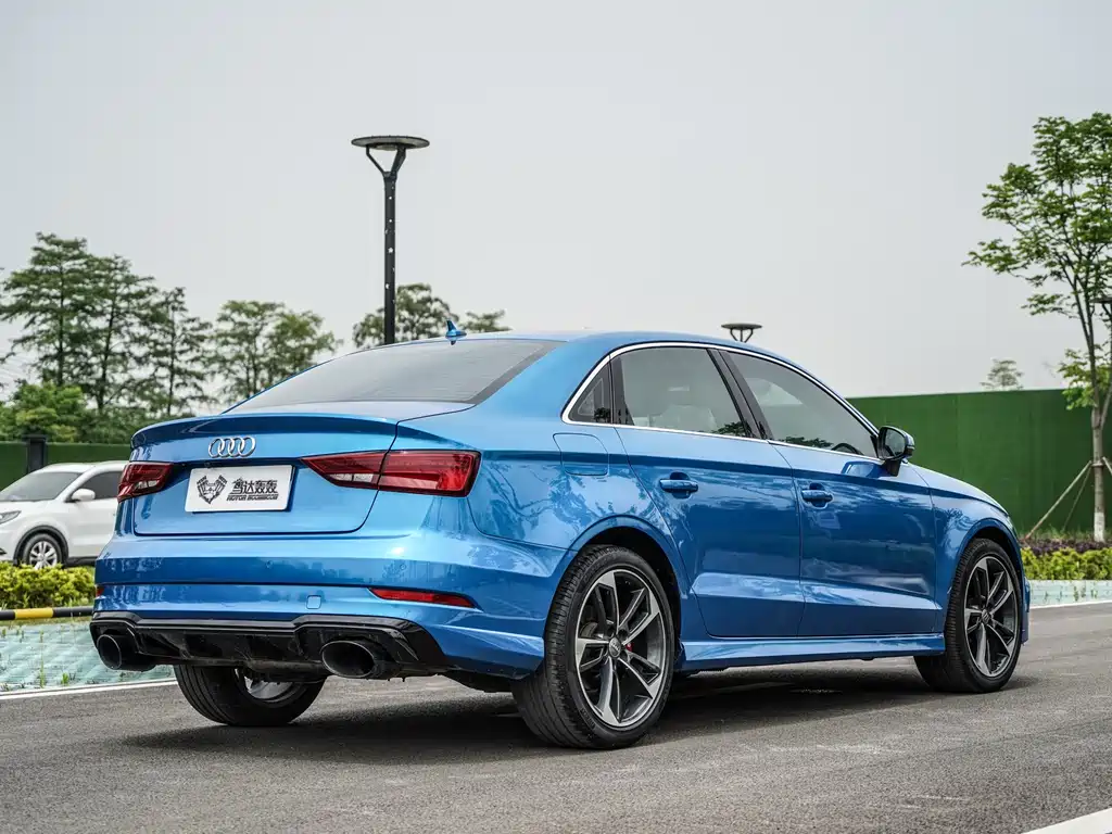 Audi A3 2018 30 Limousine 35 TFSI Fashion