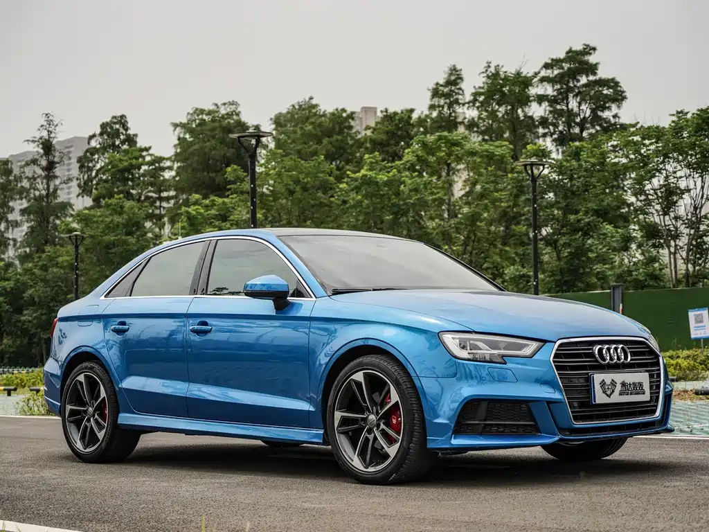 Audi A3 2018 30 Limousine 35 TFSI Fashion