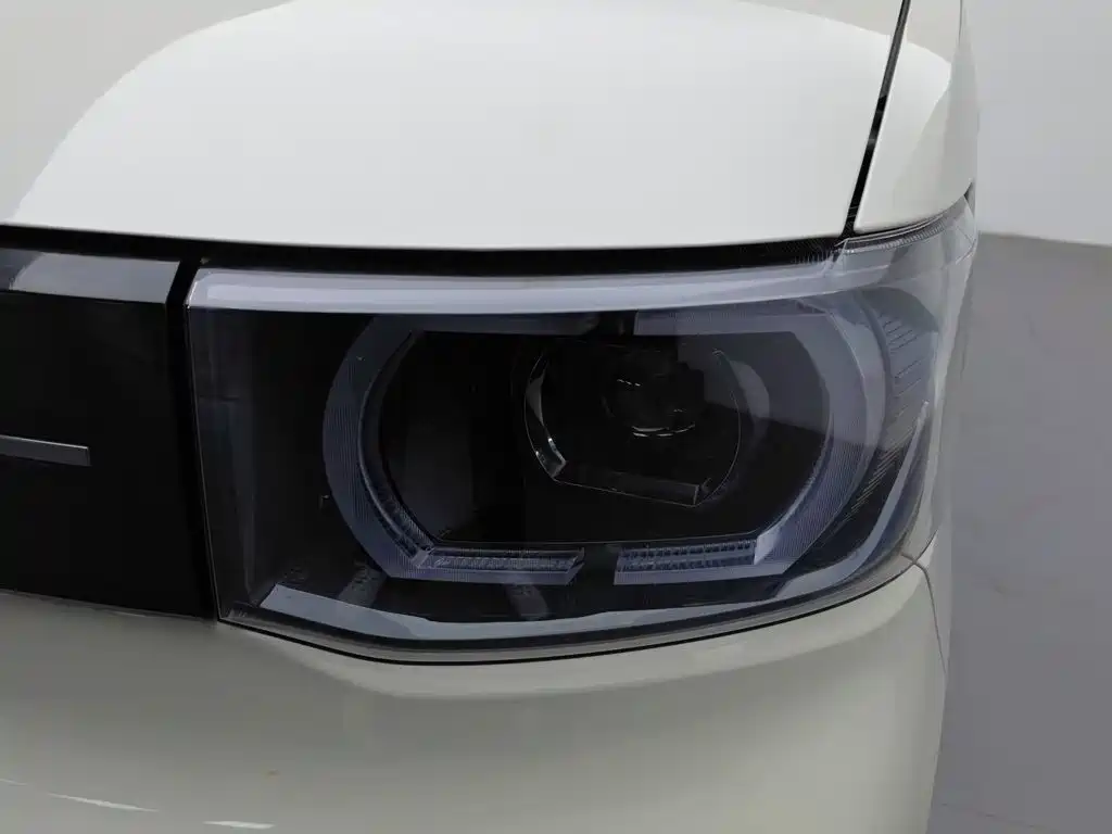 Wuling MINIEV — миниатюра 7