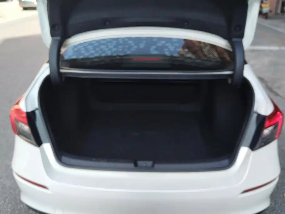 Honda Civic — миниатюра 4