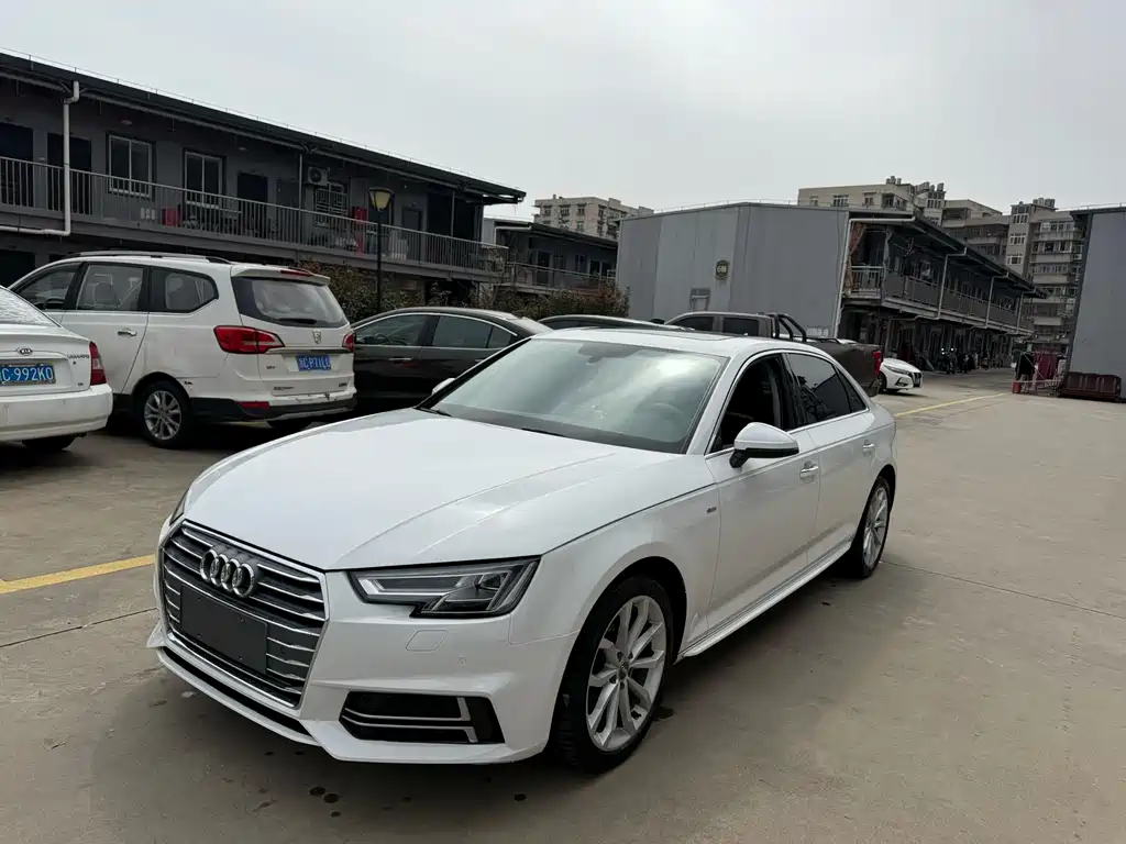 Audi A4L 2018