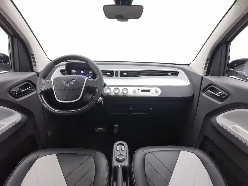 Wuling MINIEV — миниатюра 5