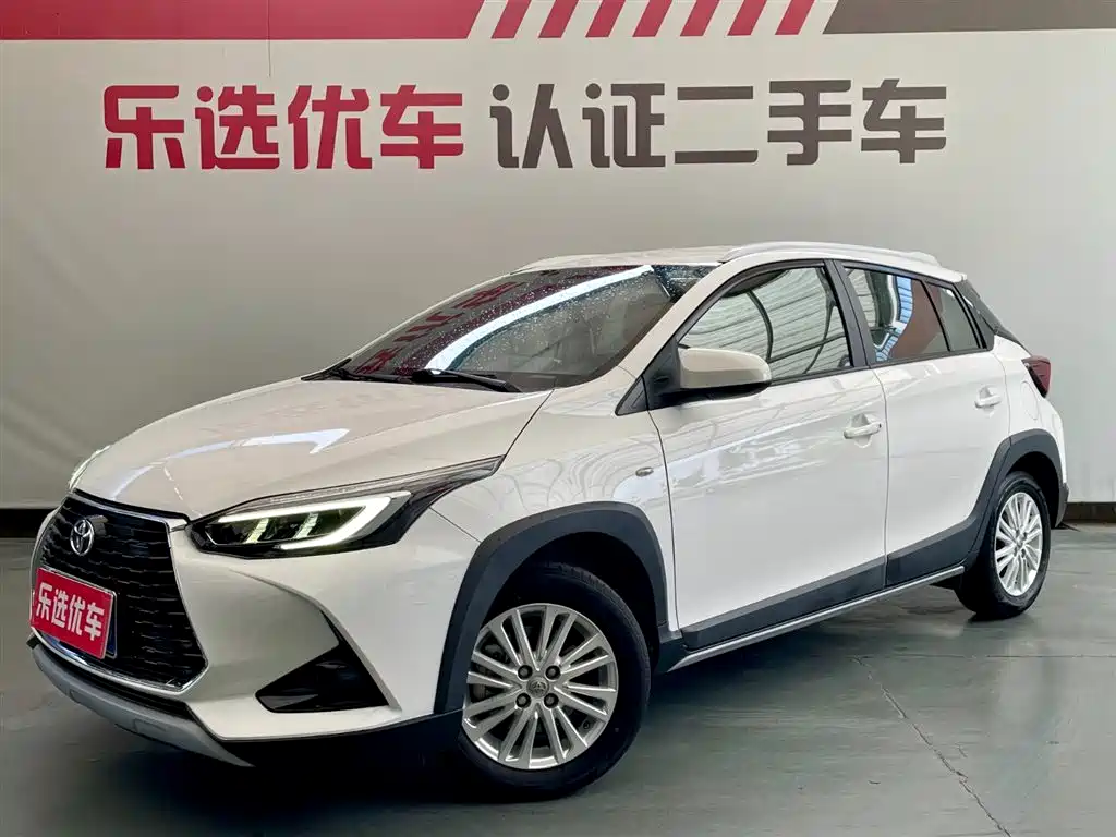 Toyota Yaris L 2021