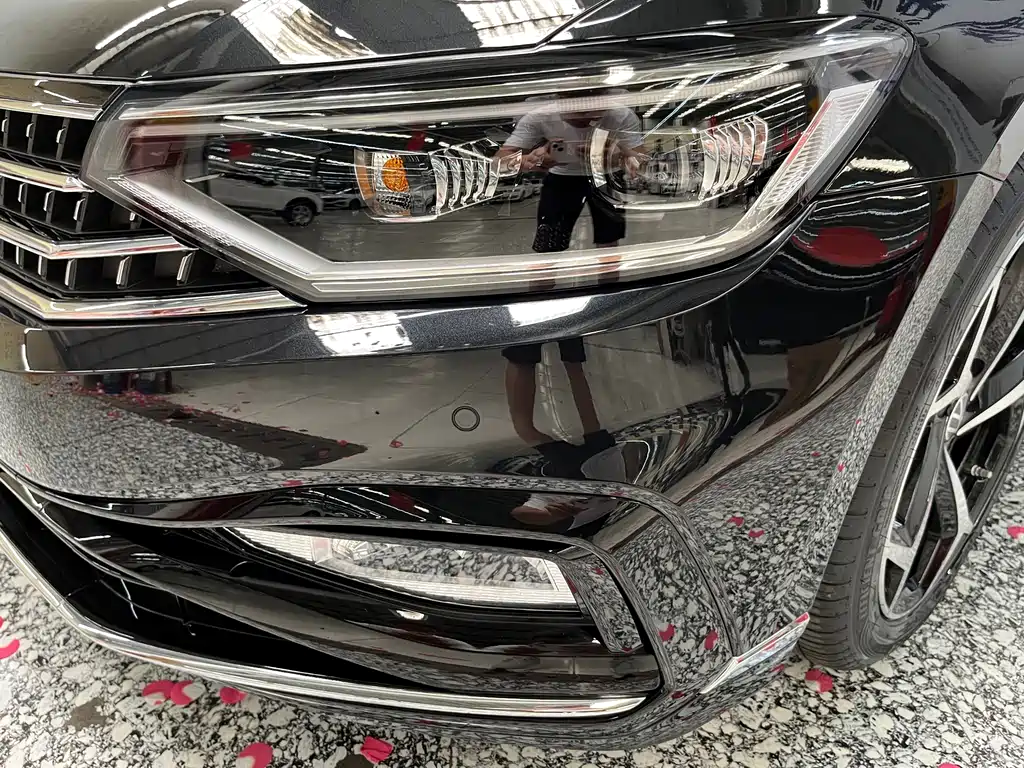 Volkswagen Magotan 2023 200 330TSI DSG Luxury