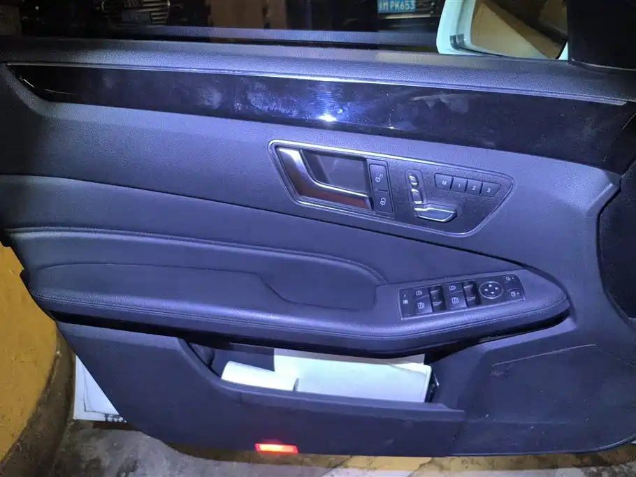 Mercedes-Benz E-Class E 2015 E 200 L Sport