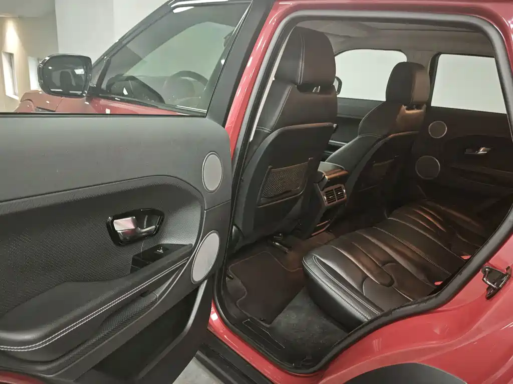 Land Rover Evoque (Import) — миниатюра 15