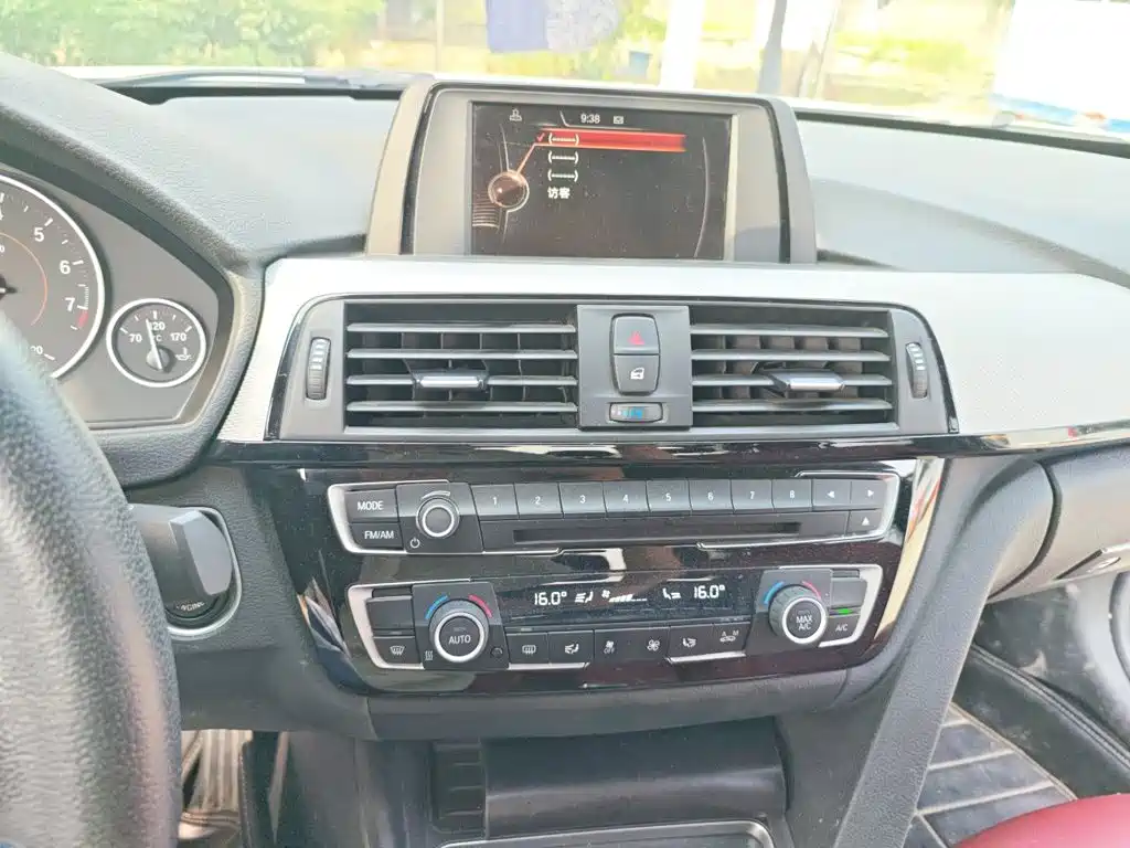 BMW 3 Series — миниатюра 9
