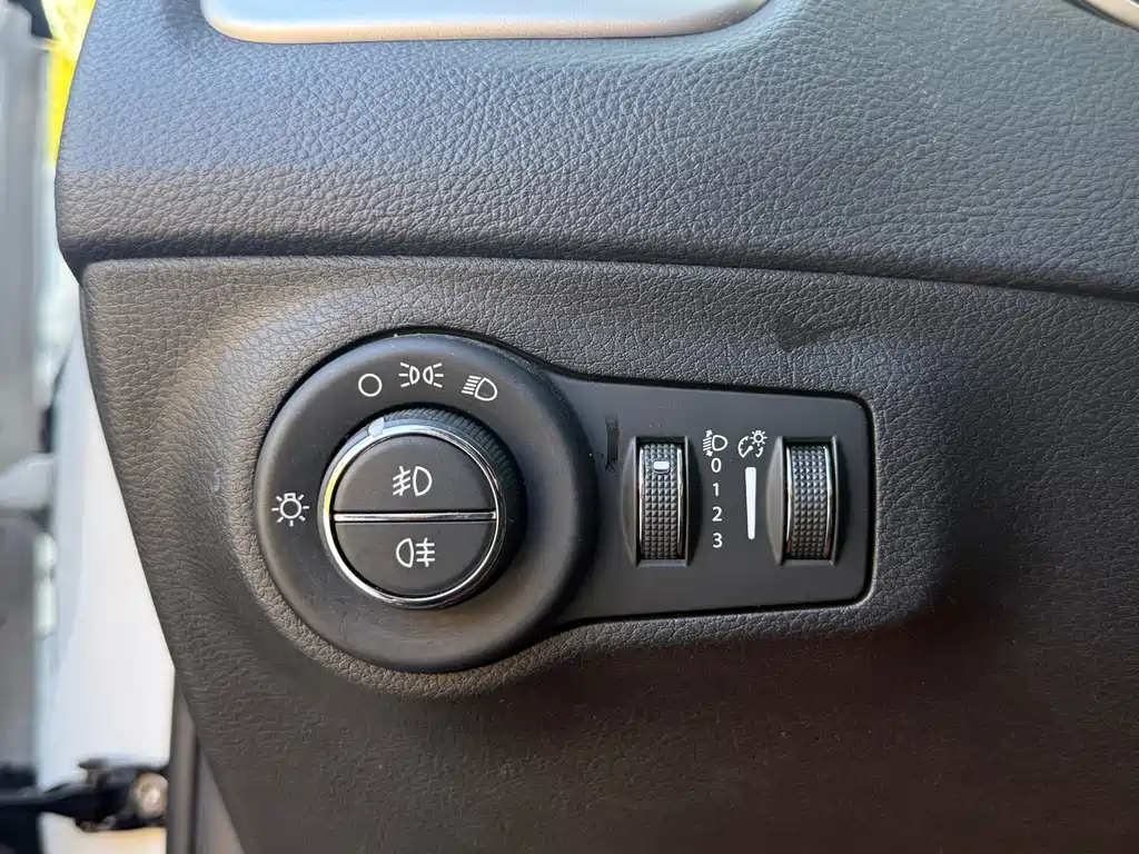 Jeep Compass — миниатюра 15