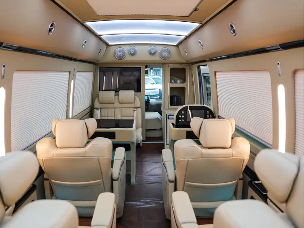 Toyota Coaster — миниатюра 15