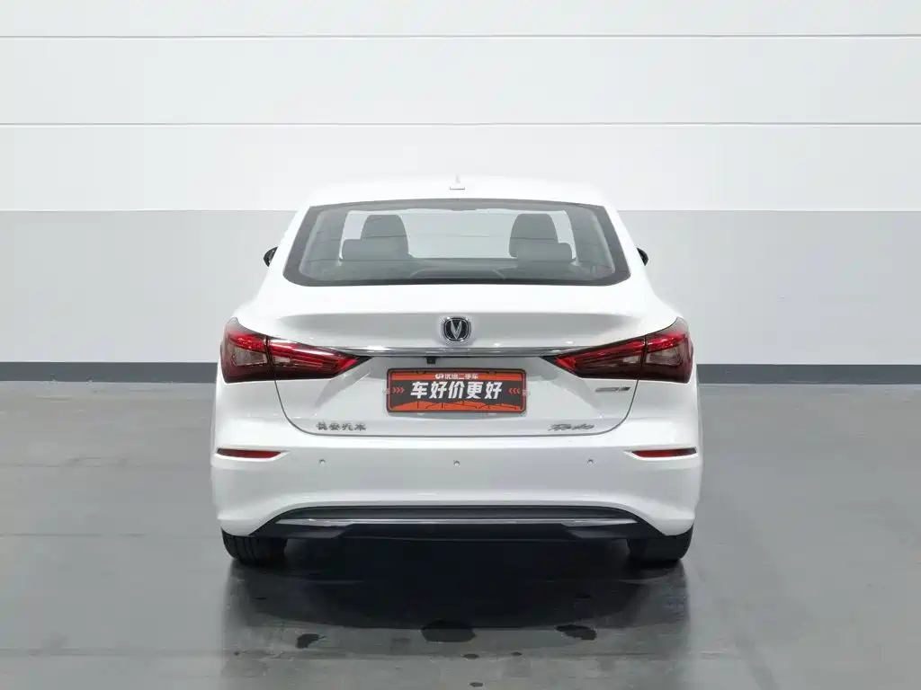 Changan Eado — миниатюра 4
