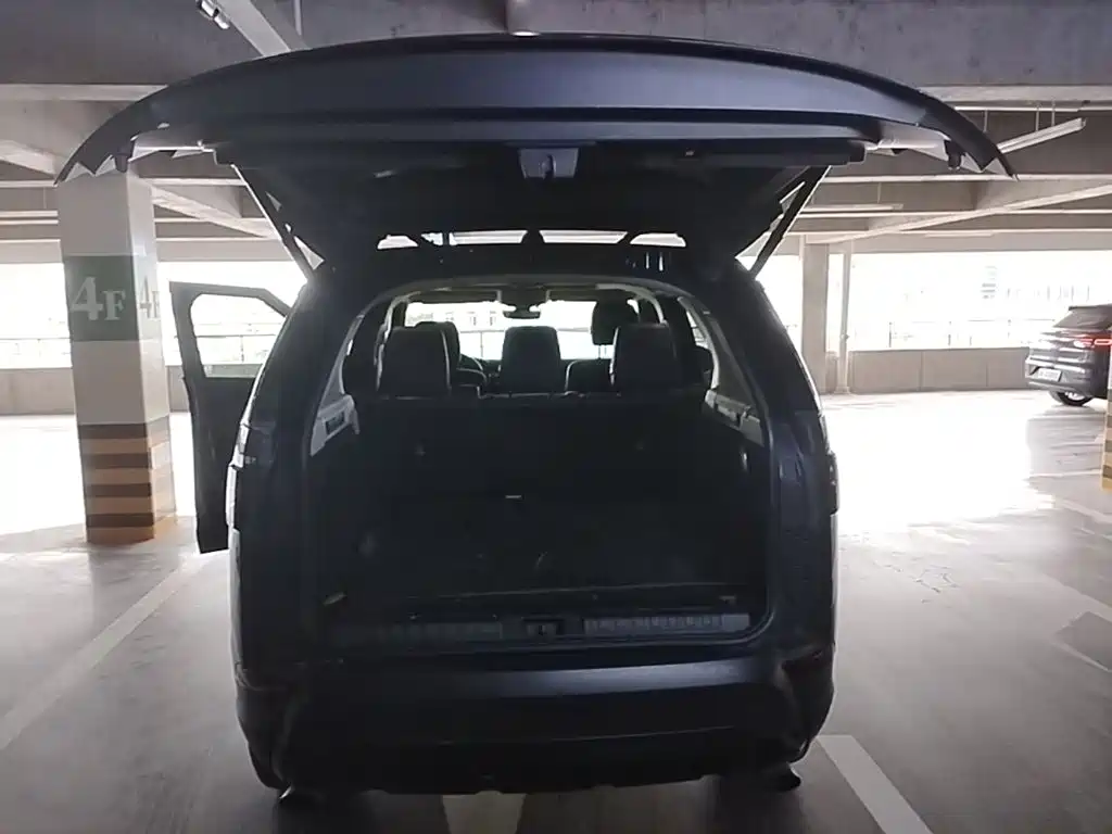 Land Rover Discovery — миниатюра 15